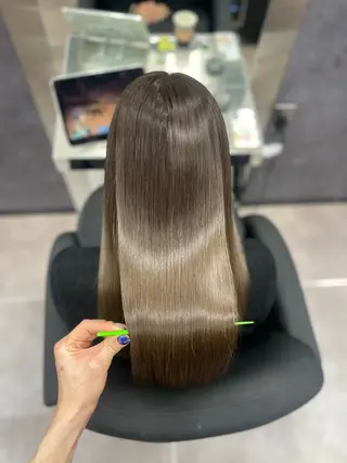 ロング CYNTHIADUE 店長| IRISUのヘアスタイル
