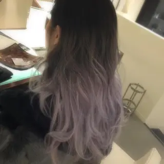 セミロング ロング カラー Lyrae~リラエ~所属・上原 聡良(akira)のヘアスタイル