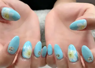 ネイル ニュアンスネイル🌈 MYU Nailsのネイルデザイン