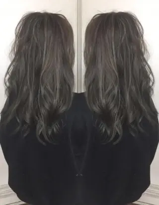ロング カラー ヘアアレンジ 三輪 太一のヘアスタイル