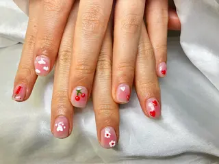 ネイル 高木 維麗絲のネイルデザイン