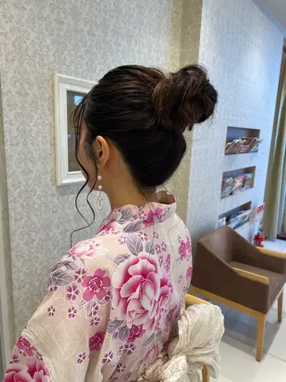 ヘアアレンジ ブリーチなしカラー/ 暖色カラー/艶カラーのヘアスタイル
