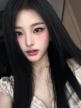 ロング 横浜🌈ハイトーン ヨシキのヘアスタイル