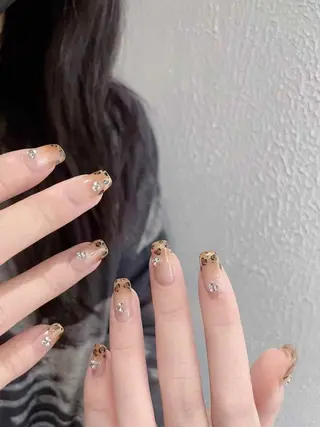 セミロング めぐみのネイルサロン スタッフ練習のネイルデザイン