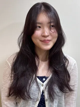 ロング カラー ナチュラル大人っぽい スタイル　MAORIのヘアスタイル