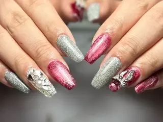 ネイル 新山 聖のネイルデザイン