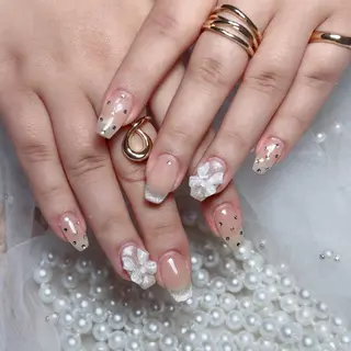 ネイル Maggie Nail🦩のネイルデザイン