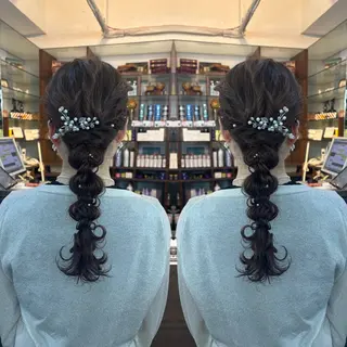 セミロング ヘアアレンジ 💎ハイトーン/艶 カラー モエカ💎のヘアスタイル