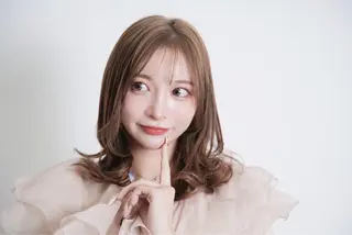 ミディアム ハイトーン/透明感/ レイヤー/かずや🦁のヘアスタイル
