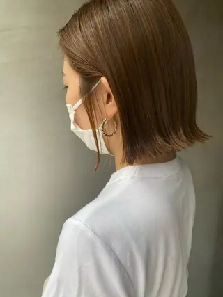 セミロング shiori ﾍﾞｰｼﾞｭｶﾗｰのヘアスタイル