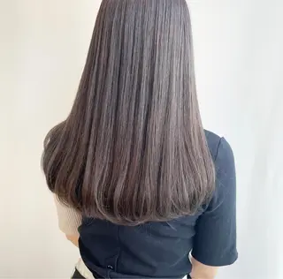ロング カラー 山口 莉奈のヘアスタイル
