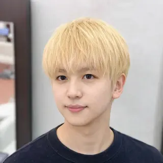 ショート カラー メンズ ⭐️韓国ブリーチ 顔周りカット⭐️のヘアスタイル