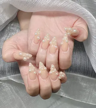 ネイル Lee Nailsのネイルデザイン