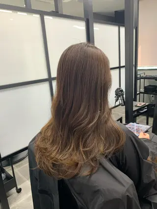 セミロング カラー ヘアアレンジ 菊地 旬のヘアスタイル