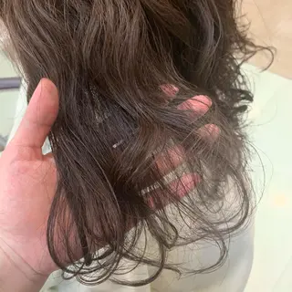 ロング カラー ウスイ ハルカのヘアスタイル