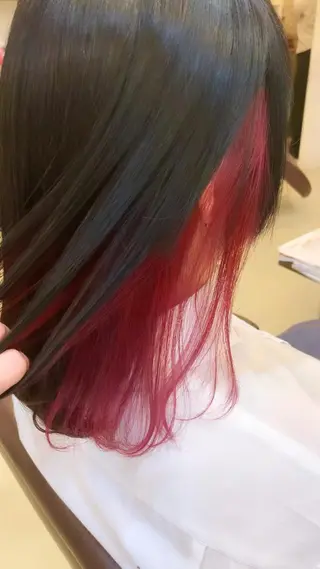 ミディアム カラー リサ tonieのヘアスタイル