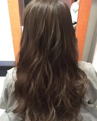 ロング カラー 宮下 浩一のヘアスタイル