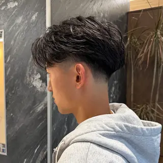 ミディアム メンズ 💈原宿指名No.1 センターパート💈のヘアスタイル