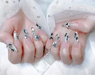 ネイル MOON nailsのネイルデザイン