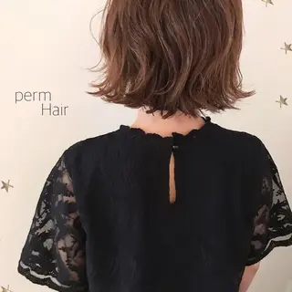 ミディアム パーマ 市川 千夏のヘアスタイル