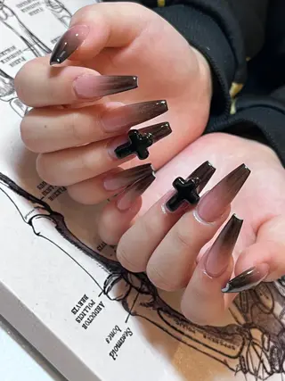 ネイル 🖤スカルプ専門店 新宿・MR🖤のネイルデザイン