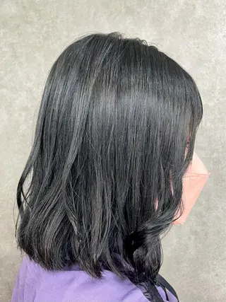 セミロング カラー 山口 詩織のヘアスタイル