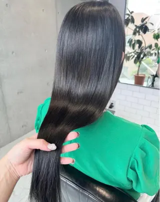 ロング カラー パーマ ヘアアレンジ 透明感/オリーブ/ グレージュ/YUKAのヘアスタイル