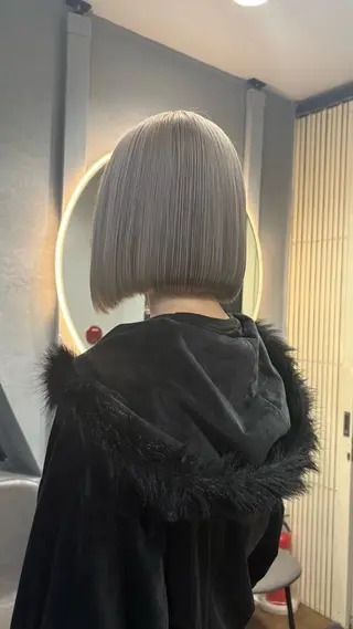 ミディアム ハイトーン/レイヤー /ボブ/咲良のヘアスタイル