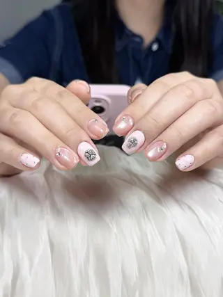 ネイル FuFu.Nail 2️⃣番のネイルデザイン