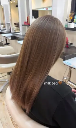 セミロング ルプラボウ　岡田 莉音のヘアスタイル