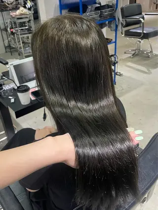 ロング カラー トレンドスタイル/ ワンホン/YURIのヘアスタイル
