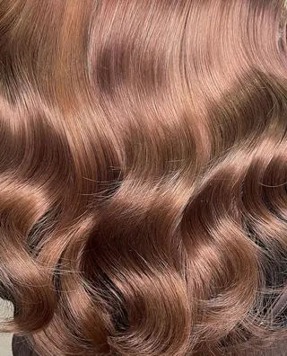 セミロング カラー ✨🔥髪質改善🔥✨ 加賀美のヘアスタイル