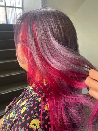 ロング カラー 岩谷/ブリーチ 🪽透明感カラーのヘアスタイル