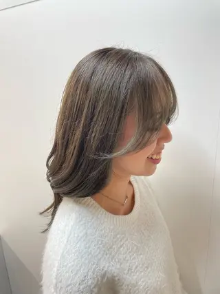 セミロング カラー 京谷 日向のヘアスタイル