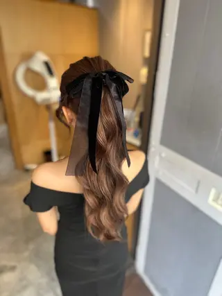 ミディアム miloc MOMOKAのヘアスタイル