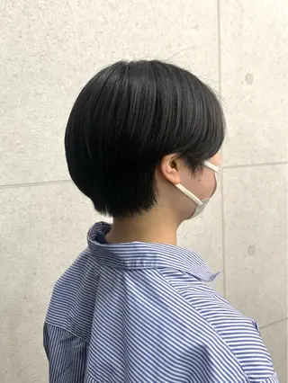 ショート レイヤー ハイトーン 暖色⭐︎KANAKOのヘアスタイル
