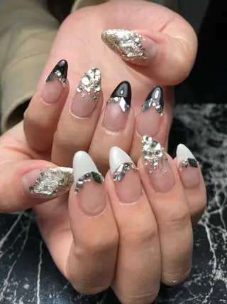 ミディアム ネイル ✴︎ Delightのネイルデザイン