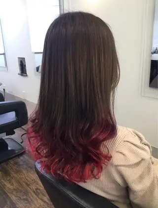 ロング 千葉 かえでのヘアスタイル