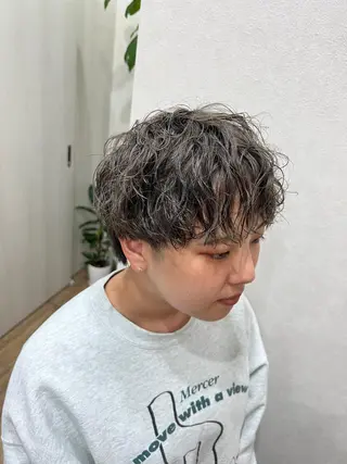 ショート カラー パーマ 🍇おぐら めぐみ🍇のヘアスタイル
