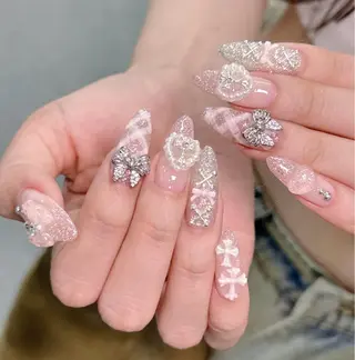 ネイル D-BEAUTY Nailsalonのネイルデザイン