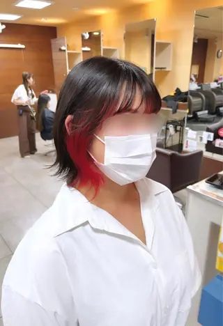 ショート カラー ヘアアレンジ インナー×縮毛矯正 ピンクカラー澤井里菜のヘアスタイル