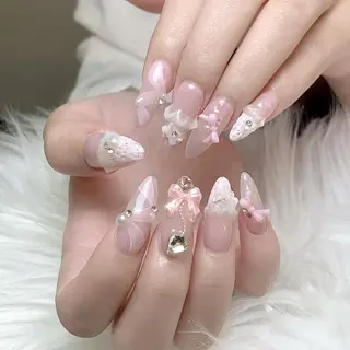 ネイル ヒユ ヒヨリのネイルデザイン