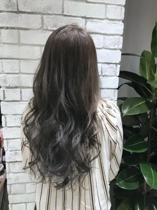 ロング カラー パーマ ヘアアレンジ メンズ キッズ ネイル マツエク・マツパ バレイヤージュ/ 髪質改善/渡邉悟🌱のヘアスタイル