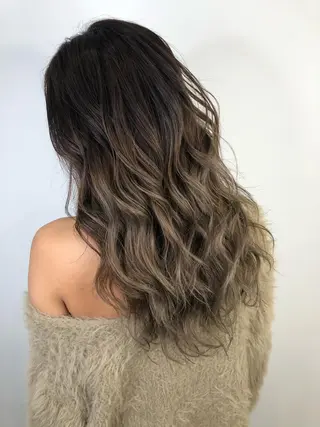 ロング カラー 鍵谷 公宏のヘアスタイル