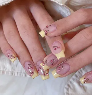 ネイル 長さだし専門店 M2　rikaのネイルデザイン