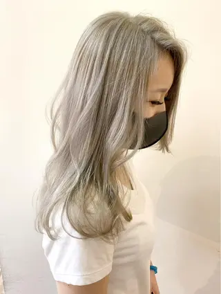 ロング カラー 服部 樹季のヘアスタイル