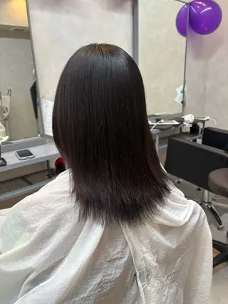 ミディアム 顔まわりレイヤー×透 明感カラー/しずくのヘアスタイル