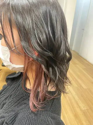 ミディアム 河口 友里のヘアスタイル