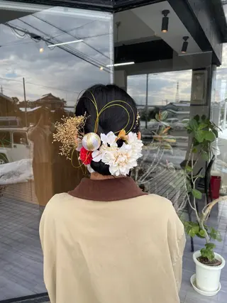 ショート ヘアアレンジ マキノ キョウカのヘアスタイル