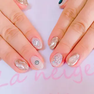 パーマ La neige* yuki 🐩🌙のネイルデザイン